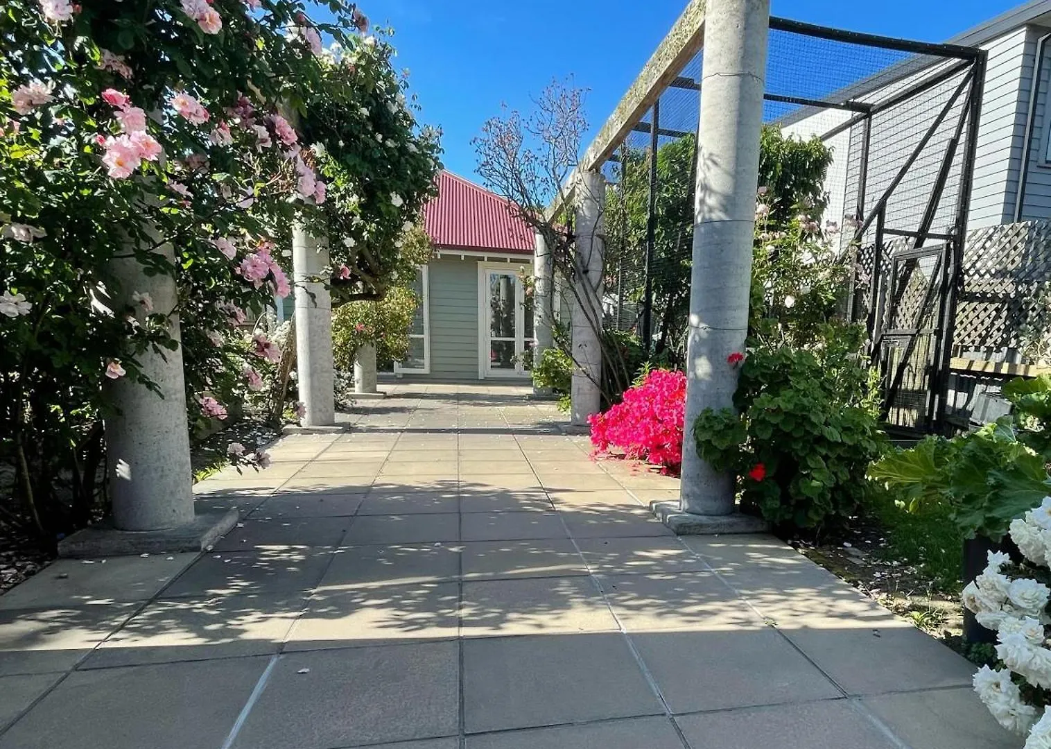 Guest house Quiet And New Cnzhouse With Yard Near River In Cbd Christchurch