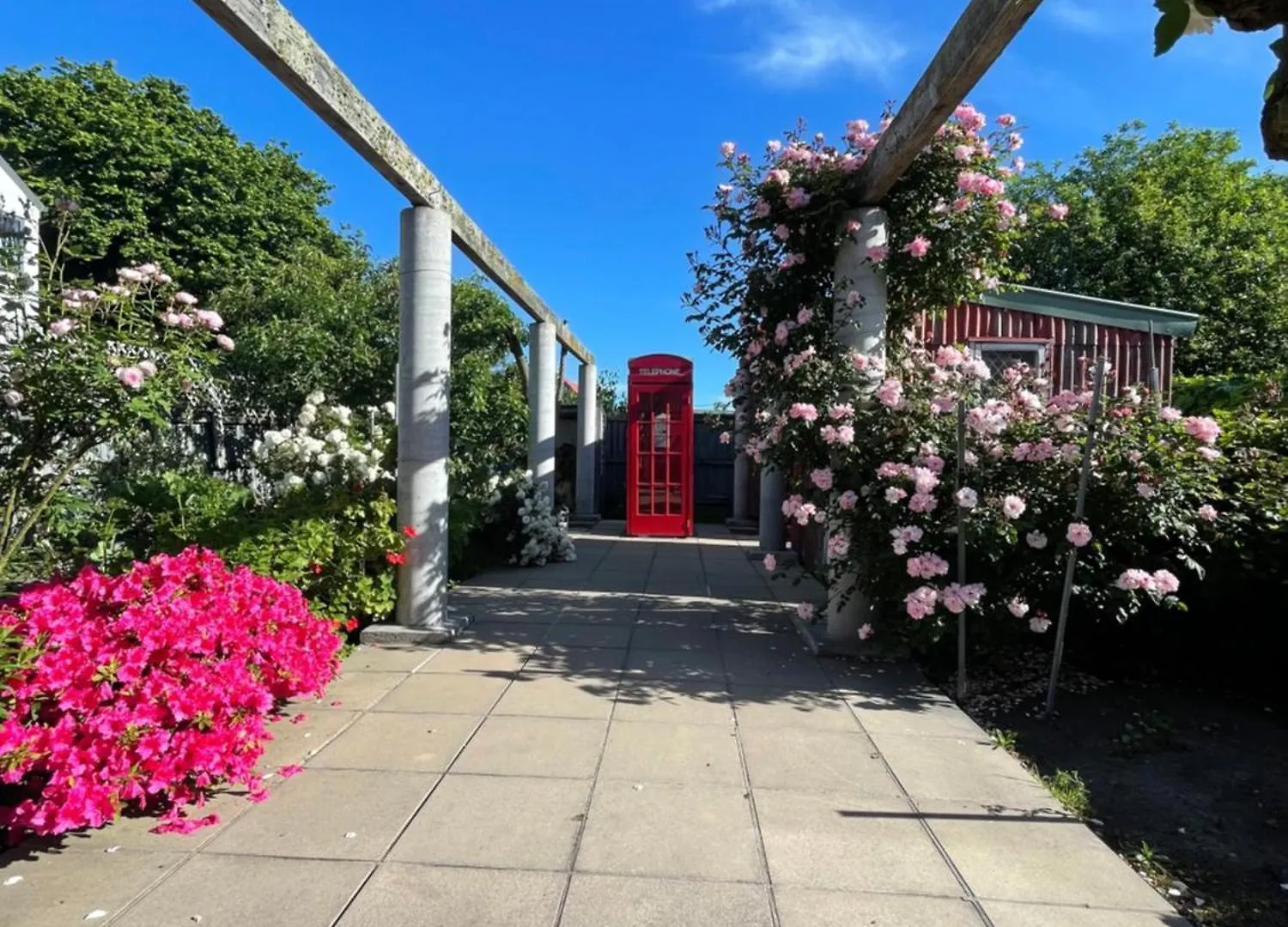 Quiet And New Cnzhouse With Yard Near River In Cbd Christchurch New Zealand
